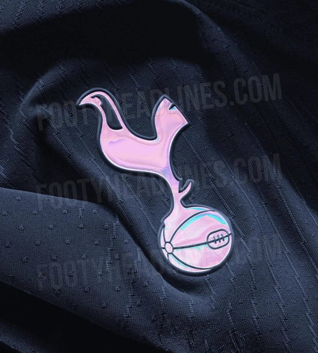 SpursArmyTweets's tweet image. 👕 #thfc have the new away kit in stock at the club shop at the Tottenham Hotspur Stadium.

The reason for it not being released yet is because of ongoing concerts, where the shop is currently half full of concert merchandise.

What a joke. 🤣