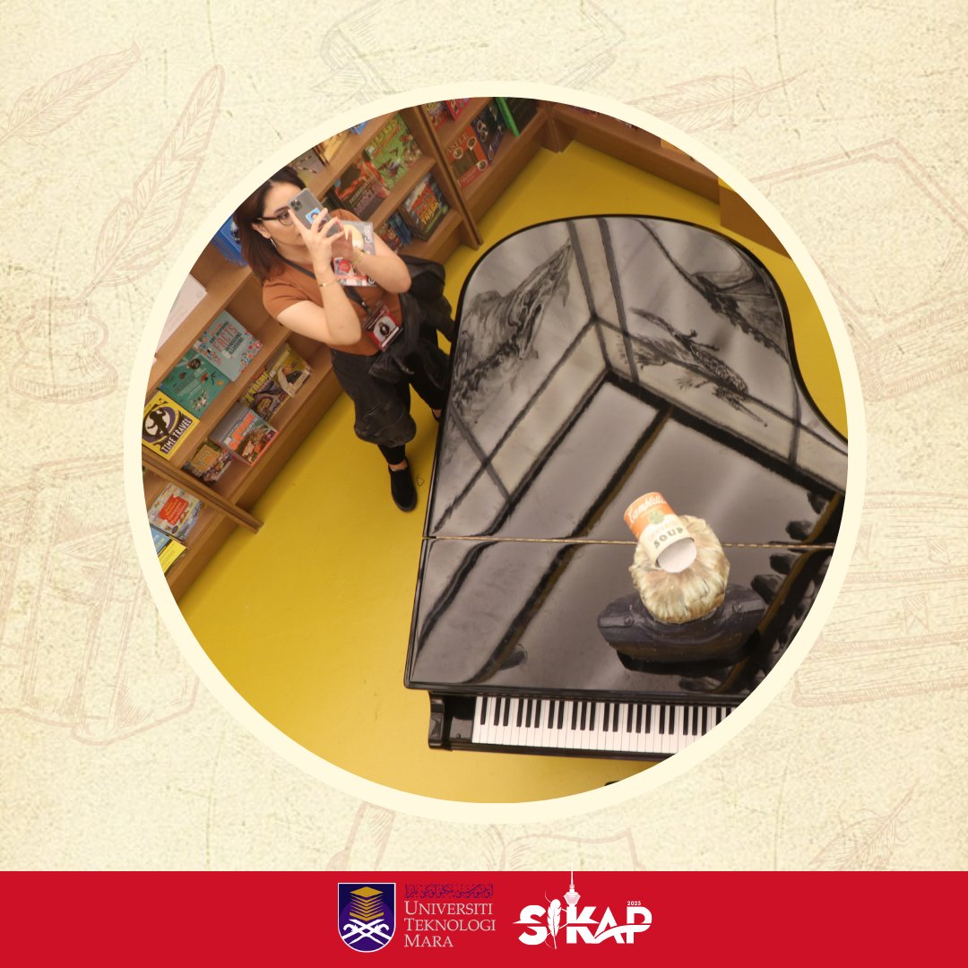 SiKAP2024's tweet photo. 🖼️ A hidden walkway we saw that led us from an art gallery to the bookstore right after! Such a cool way to start exploring the store! 🖼️

#SiKAP #SiKAP2023 #BookXcess #BookstoreVisit #MasscommStillKickin #MasscommForLife #FinalYearProject #UiTM https://t.co/PnDUy58u0h