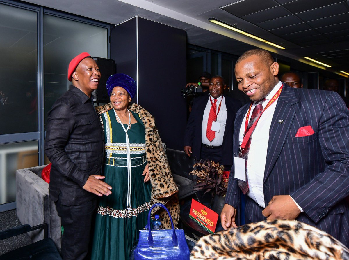 EFFSouthAfrica's tweet photo. ♦️In Pictures♦️

CIC @Julius_S_Malema with the Bapedi Queen, Her Majesty Manyaku Thulare at the #EFF10thAnniversary https://t.co/3QAkJOnDTd