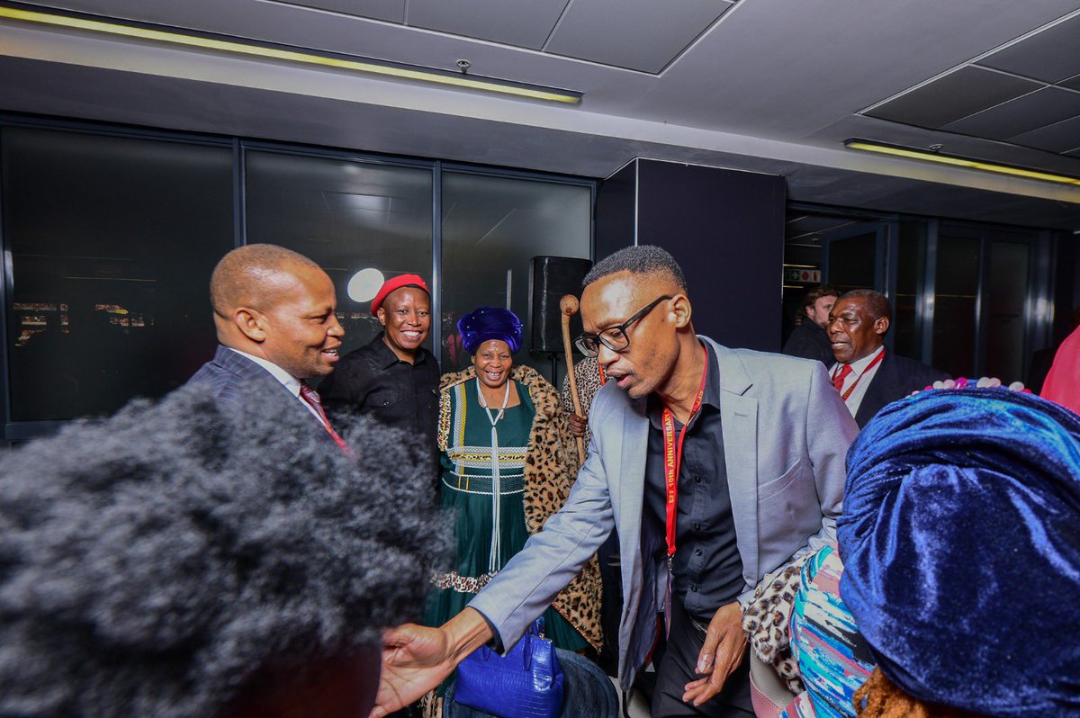 EFFSouthAfrica's tweet photo. ♦️In Pictures♦️

CIC @Julius_S_Malema with the Bapedi Queen, Her Majesty Manyaku Thulare at the #EFF10thAnniversary https://t.co/3QAkJOnDTd