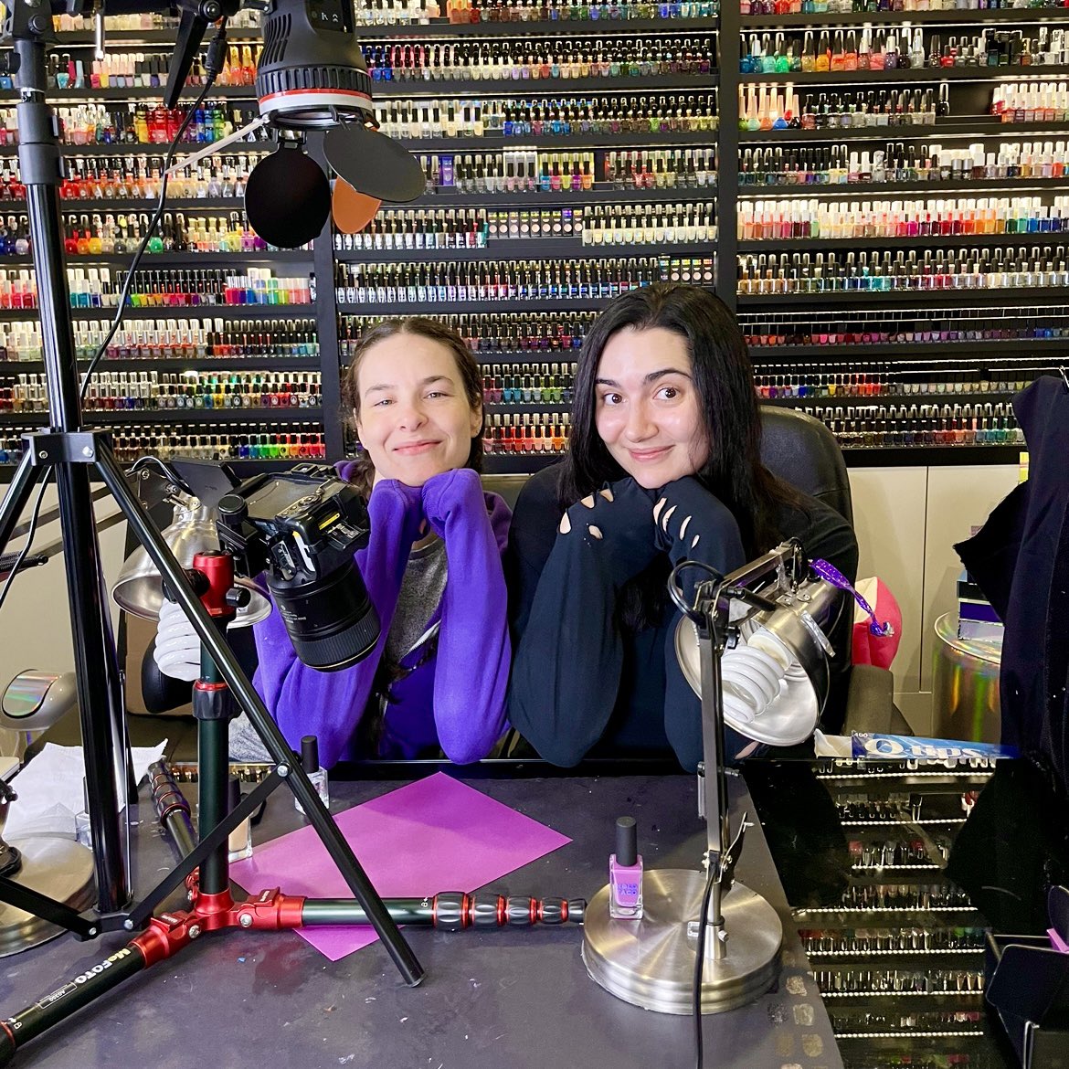 No stream today, simplysaflogical is getting to work 💅🦇✨