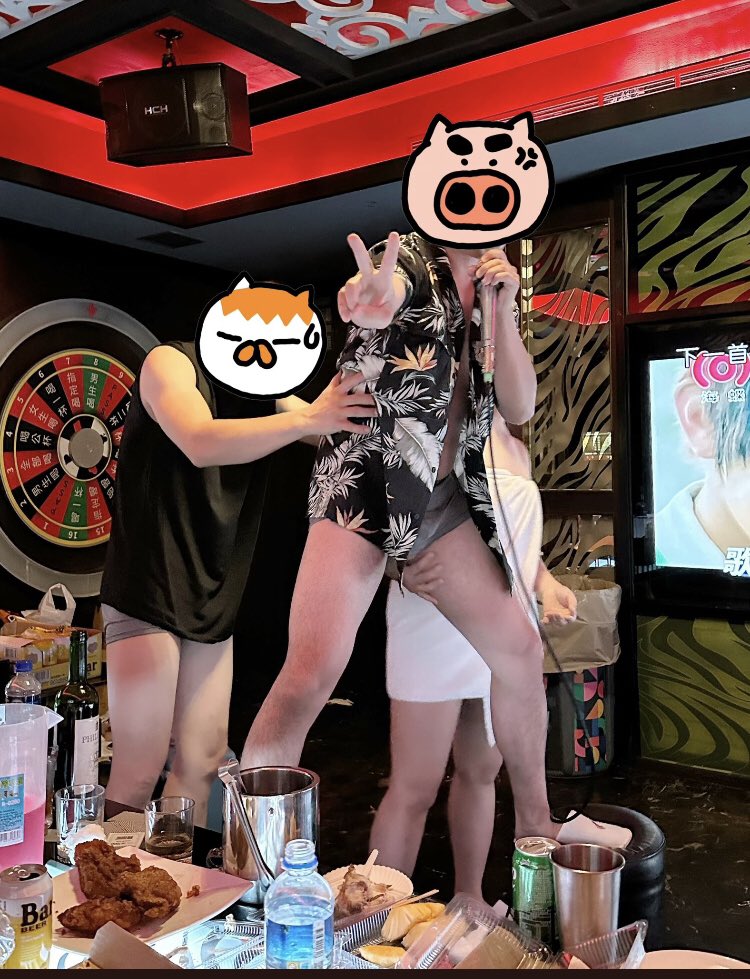 a72982701411's tweet photo. 2023.07.28《妮妮🎀生日🎂特輯》
好好玩～～好多的第☝️次，
第☝️次➡️ OL趴～開火車🚄.
🐳噴到飽～

謝謝你們的陪伴，
幾杯微醺的調酒～🍸
幾個令人措手不及的遊戲～🎮
開啟了慾望🔥的瞬間，
為今晚彈奏出美麗的樂章 🎼🎵🎶
許願🙏未來有更多一起陪伴的日子～ https://t.co/x7Js1n0A3K