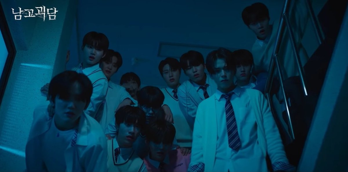 mormilenyum's tweet image. Ama ben çok duygulandım haruto odaya girince hepsinin kafa çevirmesi, görmezden gelmesi, youtuber çocuğun yaptıkları, diğerinin bi referans mektubu için harutoyu suçlaması.. 
harutoya sarılmak istiyorum🥺 güzel bir diziydi. 

#TheMysteriousClass