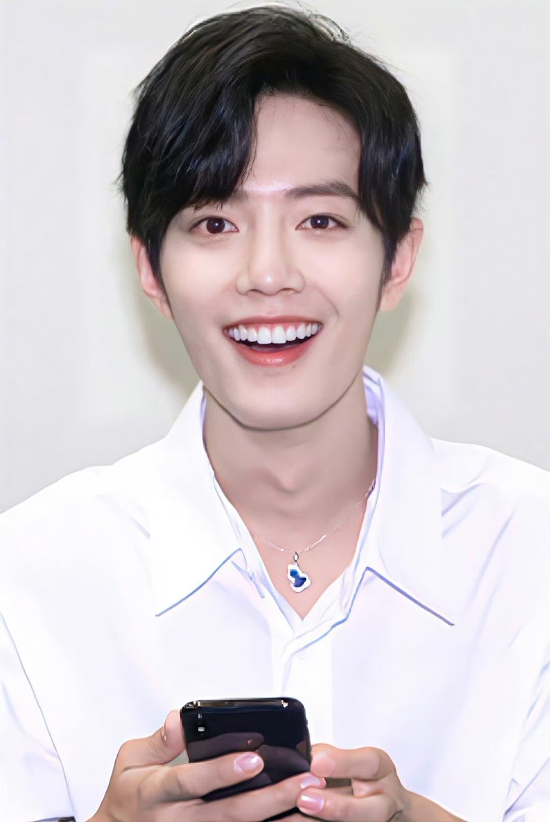 ประเทศไทยเคยมีป๋อจ้านแล้วและกำลังตะมีพิป๋ออีกครั้ง แค่อยากจะขอ~~น้องจ้านเป็นคนถัดไป🙏🫶🥺