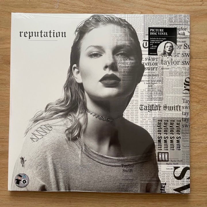 🪩 Attention #swifties I’m doing a #giveaway 🪩
I’m giving away a limited edition picture disc reputation vinyl!!
To enter:
- Like, rt, and follow!
- reply with your favorite reputation song!
- Use the link pinned on my profile!
International 🌎 ends August 10th!