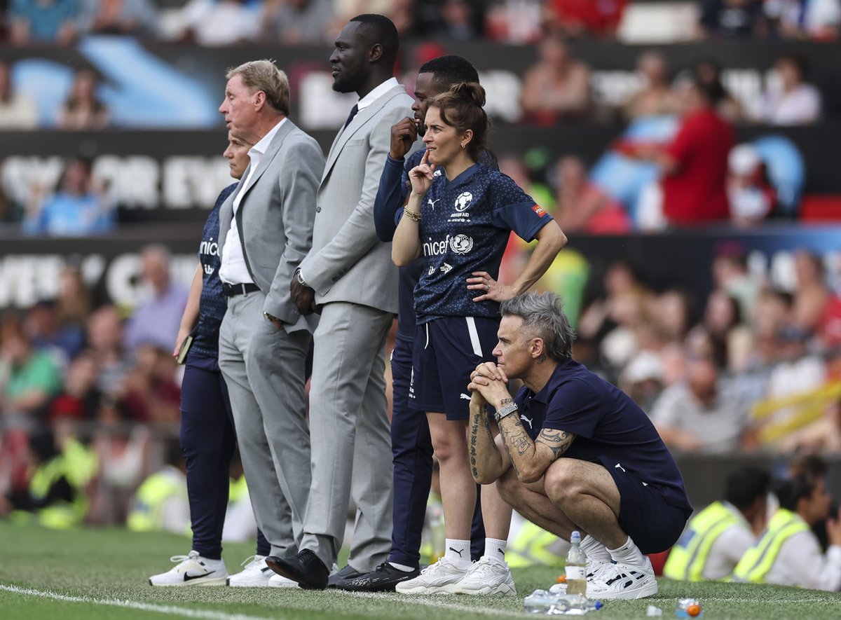 Squad goals 🤩 

Some serious talent on the England bench this year ⚽ 🎙️ 🎬 

<a href="/robbiewilliams/">Robbie Williams</a> | <a href="/Vicky_McClure/">Vicky McClure MBE</a> | <a href="/Official_ZHines/">Zavon Hines</a> | #Stormzy | <a href="/Redknapp/">Harry Redknapp</a> | <a href="/emmahayes1/">Emma Hayes OBE</a>