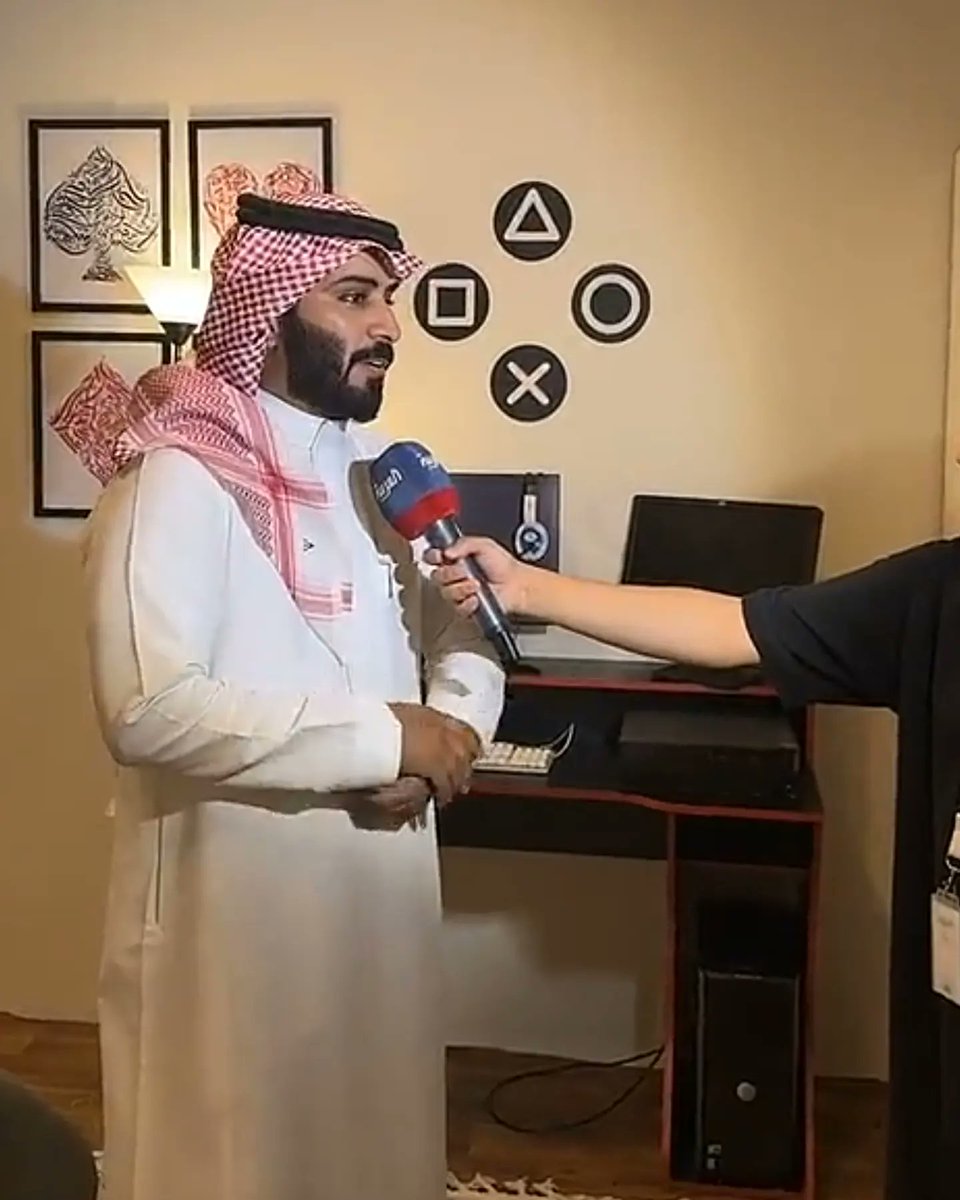 سعودي ستيكر tweet media