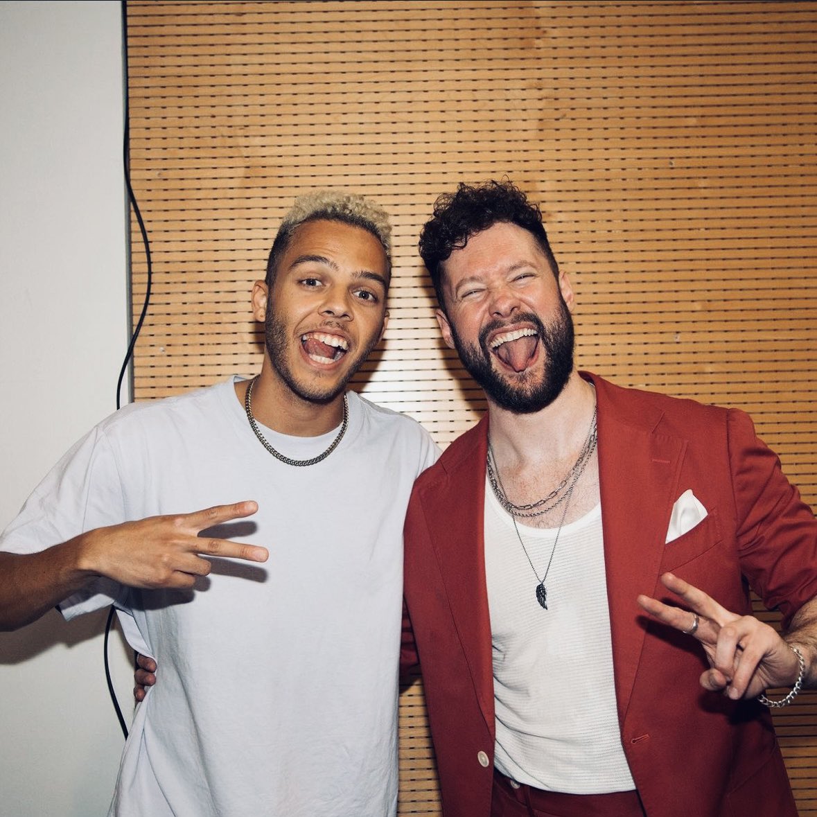 Malik Harris (@_malikharris_) on Twitter photo Thank you so so much <a href="/calumscott/">Calum Scott</a> for probably the greatest support tour I’ve played in my life. ❤️ You as such a heartwarming person and singer, your fantastic band, your lovely crew and those amazing crowds made these 4 shows truly unforgettable! x
📸: <a href="/callumshots/">Callum Shots</a> Thank you so so much <a href="/calumscott/">Calum Scott</a> for probably the greatest support tour I’ve played in my life. ❤️ You as such a heartwarming person and singer, your fantastic band, your lovely crew and those amazing crowds made these 4 shows truly unforgettable! x
📸: <a href="/callumshots/">Callum Shots</a>