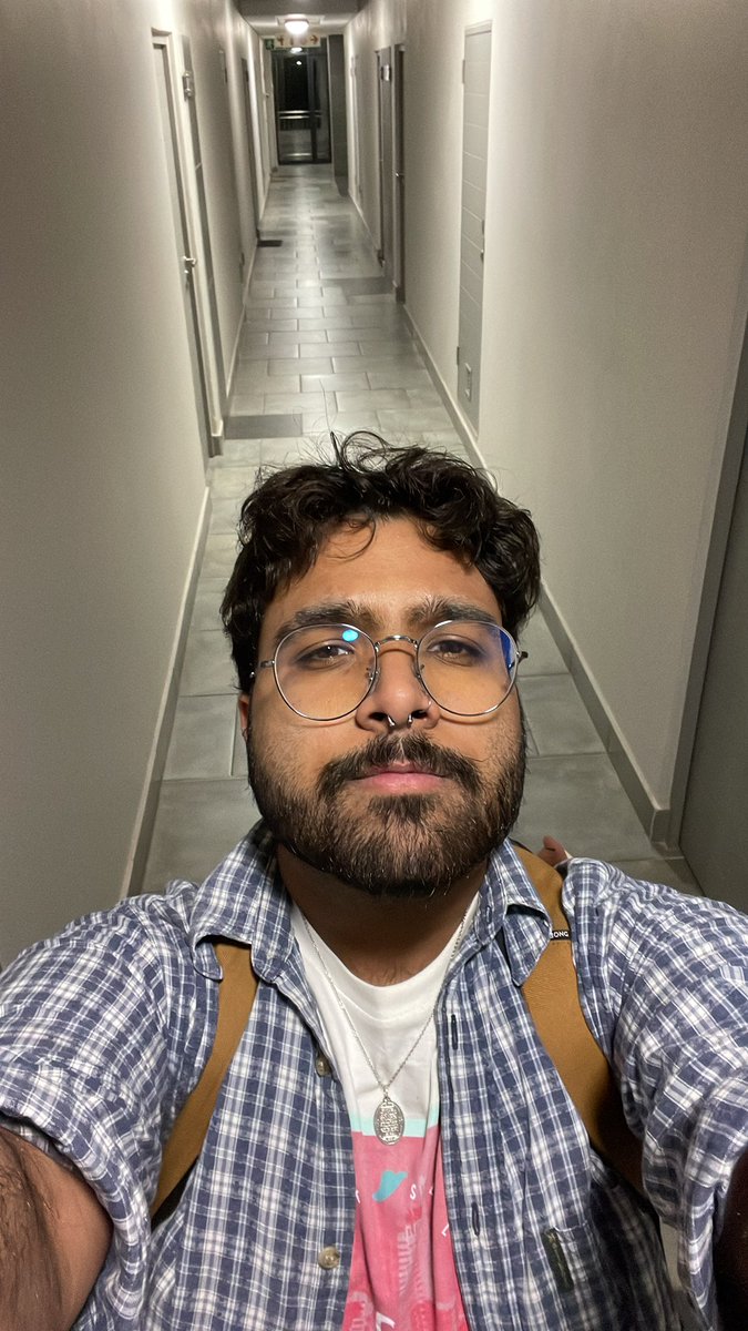 (っ◔◡◔)っ ♥ ♥ tweet media