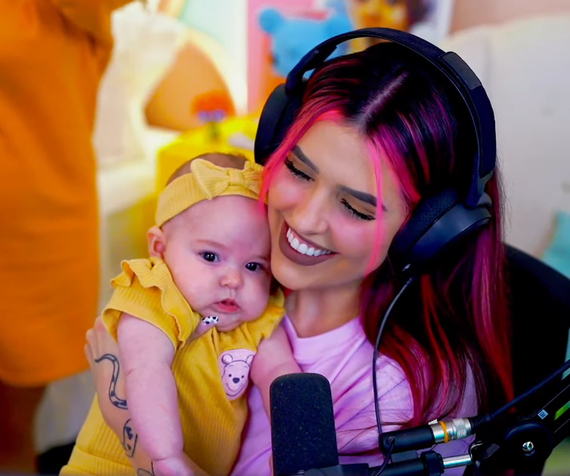 juliampos's tweet photo. meu deus a mia é dos vagos (ela é lindinha demais socorro 🥺 https://t.co/wn58o76LWl