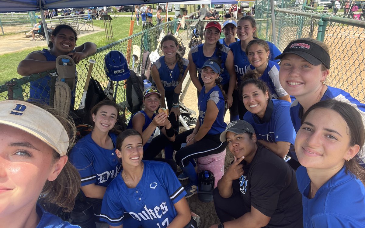nj_LadyDukes18u's tweet photo. 3 BIG wins against 3 solid teams today. ALL BATS ON 🔥 and our pitchers continue to get it done in the ⭕️ ! Tomorrow we play to win it all. 
@Ladydukesnj @GrandSlamTourn https://t.co/7U4lFR9TIX