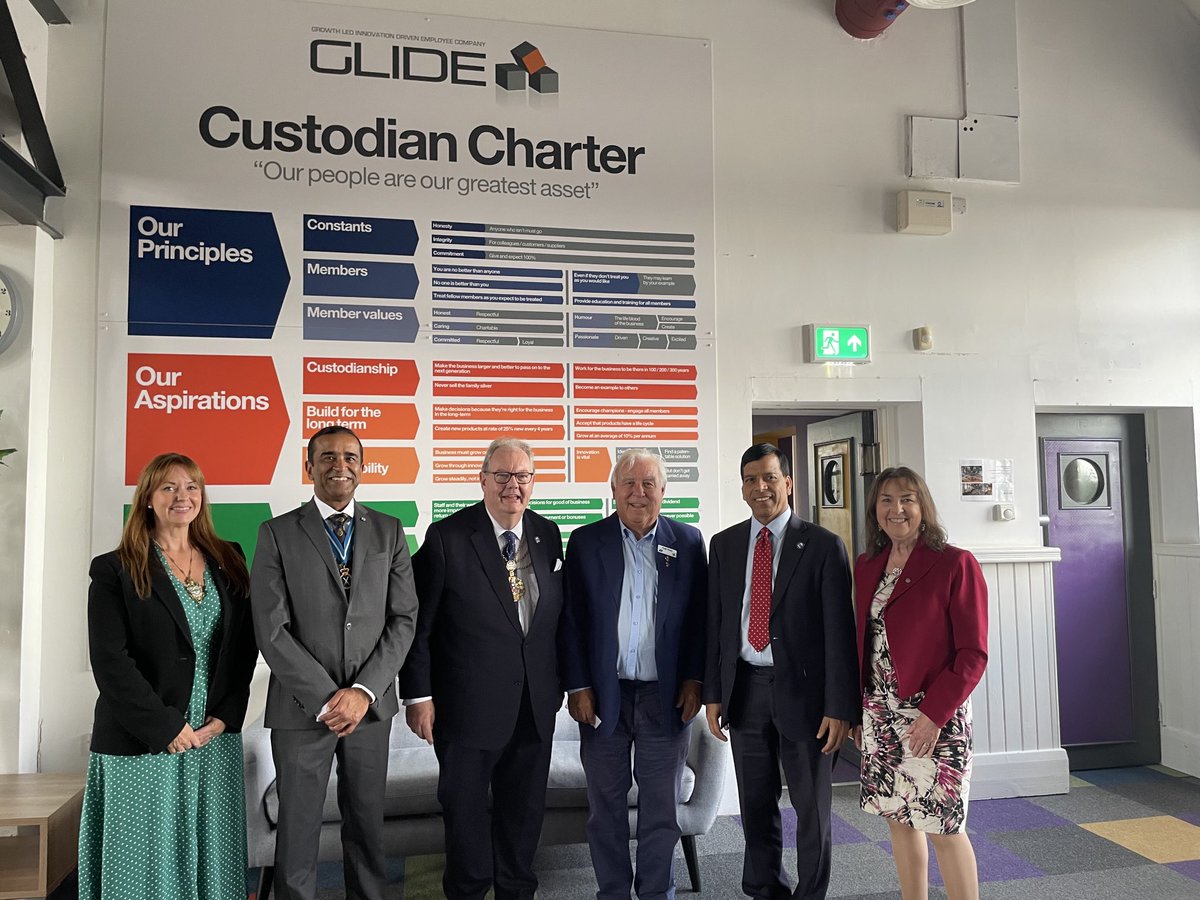 JR (@highsheriffsy) on Twitter photo Excellent business lunch with <a href="/Master_Cutler/">Master Cutler</a> & London
<a href="/citylordmayor/">Lord Mayor of London, Alastair King</a> . Also
<a href="/AndrewC_Marsden/">Andrew Marsden</a>
<a href="/HighSheriffs/">High Sheriffs' Association of England and Wales</a>
<a href="/CabornForMayor/">Richard Caborn</a>
at iconic <a href="/CutlersCompany/">Company of Cutlers in Hallamshire</a> showcasing great local enterprise & business @luhc
Followed by visit to
<a href="/Grippleltd/">Gripple UK & Ireland</a>
<a href="/loadhogltd/">LOADHOG</a>
Hosted by Hugh Facey Excellent business lunch with <a href="/Master_Cutler/">Master Cutler</a> & London
<a href="/citylordmayor/">Lord Mayor of London, Alastair King</a> . Also
<a href="/AndrewC_Marsden/">Andrew Marsden</a>
<a href="/HighSheriffs/">High Sheriffs' Association of England and Wales</a>
<a href="/CabornForMayor/">Richard Caborn</a>
at iconic <a href="/CutlersCompany/">Company of Cutlers in Hallamshire</a> showcasing great local enterprise & business @luhc
Followed by visit to
<a href="/Grippleltd/">Gripple UK & Ireland</a>
<a href="/loadhogltd/">LOADHOG</a>
Hosted by Hugh Facey