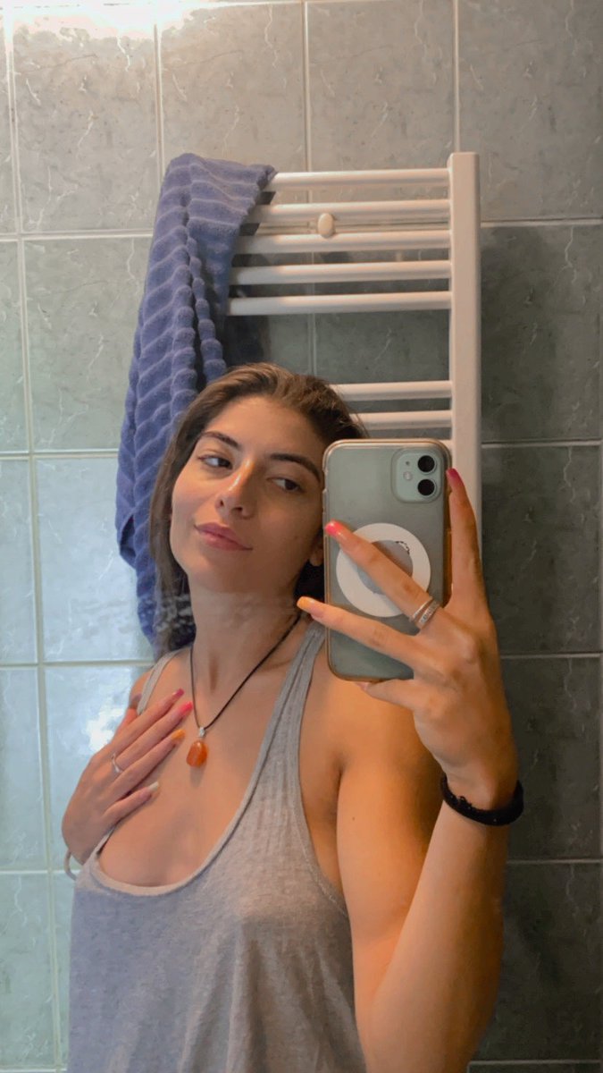 MarieWells83950's tweet photo. I have special offer , Who Will likes &amp; Retweets  I will send one free nudes #Horny #nude #sexting #cumtribute #tribute #dickrate #cocktribute #slut #cumslut #Nswf #daddy https://t.co/1Rngir6VY2