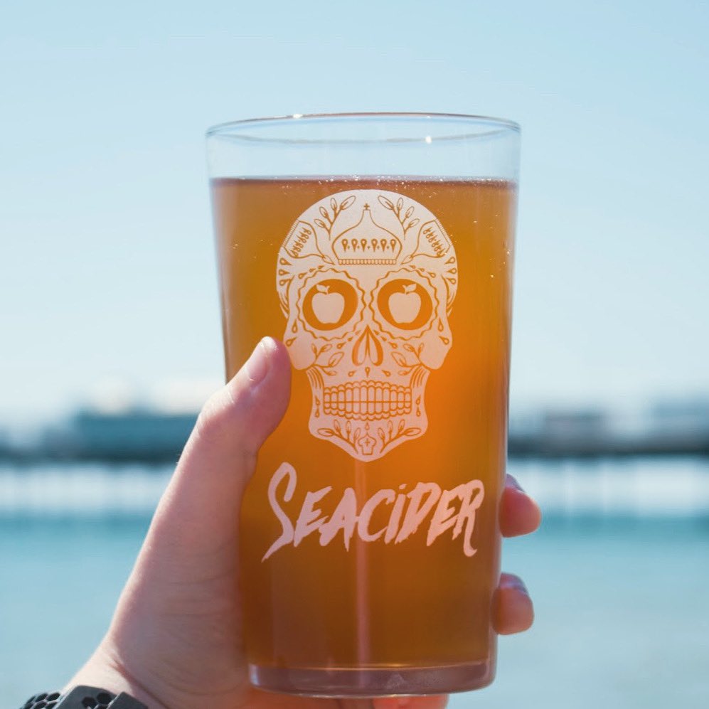 SeaCiderSussex's tweet photo. Has your weekend involved a pint of Seacider so far?
#sussexcider #craftcider #brightoncider #brightonciders #brighton #seacider #seaciders #seacidersussex #cider #cidery #ciderlover #vegancider #paleocider #fruitcider https://t.co/skn1HARfuT