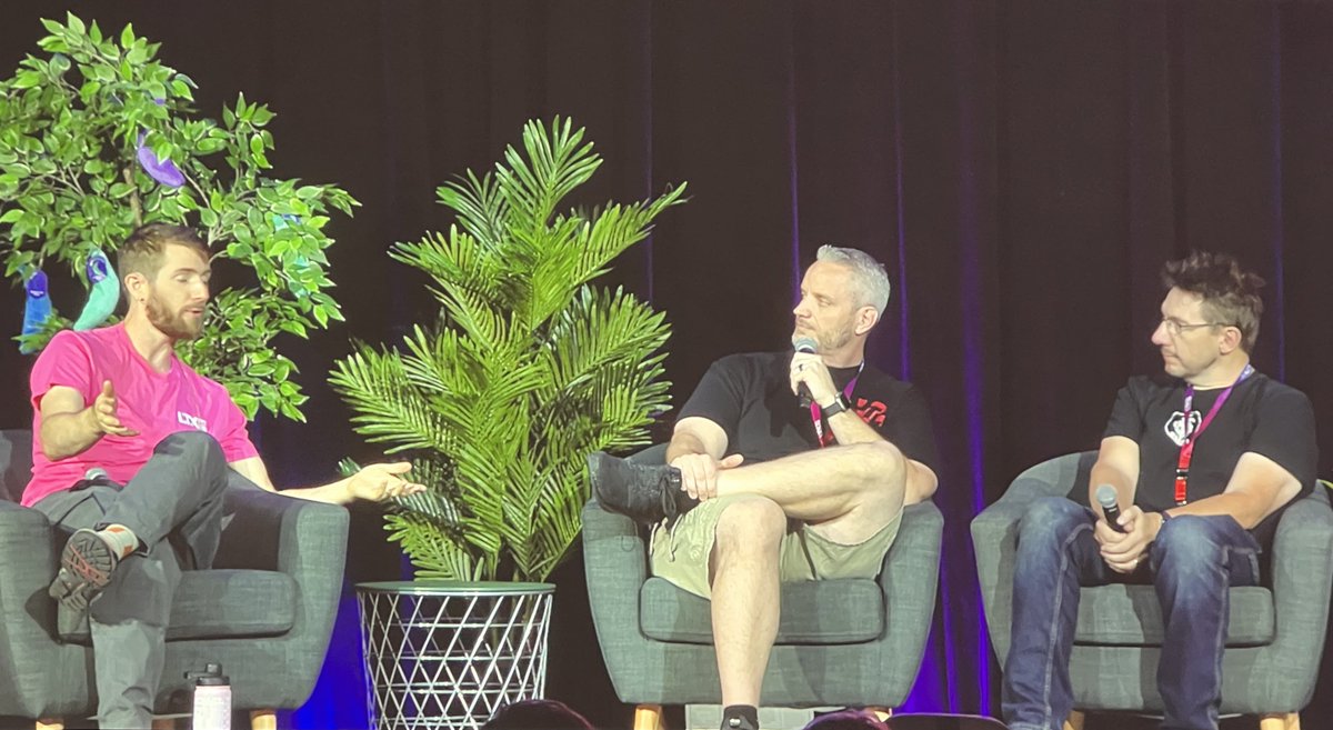 Pooch @Repkord (@repkord) on Twitter photo Super interesting panel on the issues and ethical considerations with sponsorships, paid reviews, and creators at <a href="/LTXexpo/">LTX Expo</a> with <a href="/linusgsebastian/">Linus LinusMediaGroup</a> <a href="/JayzTwoCents/">JayzTwoCents</a> <a href="/joeltelling/">Joel Telling - 3D Printing Nerd β</a> <a href="/andie_the_lab/">Andie The Lab</a> and <a href="/TechTechPotato/">TechTechPotato</a> Super interesting panel on the issues and ethical considerations with sponsorships, paid reviews, and creators at <a href="/LTXexpo/">LTX Expo</a> with <a href="/linusgsebastian/">Linus LinusMediaGroup</a> <a href="/JayzTwoCents/">JayzTwoCents</a> <a href="/joeltelling/">Joel Telling - 3D Printing Nerd β</a> <a href="/andie_the_lab/">Andie The Lab</a> and <a href="/TechTechPotato/">TechTechPotato</a>
