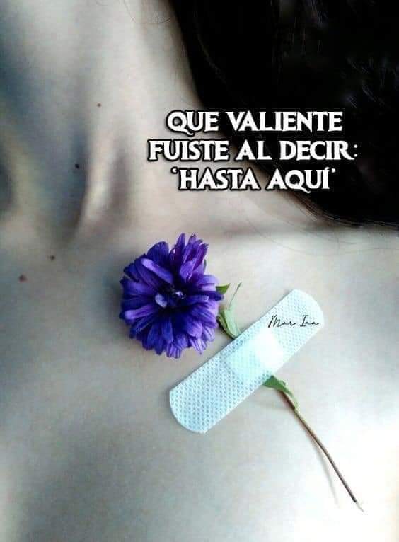 kb_ql22's tweet photo. Nada es eterno
Todo tiene un final
Todo tiene un limite
Todo tiene su tiempo

#Analiza
#Medita
#Decida

Analiza lo vivido
Qué tanto has sufrido
Medita con cautela pero
viva la vida
Decida lo que decida 
Eso no te limita

El tomar decisiones a tiempo
Son de mucho provecho
No importa hasta donde llegaste
Lo importante es saber llegar

Mantente firme y segur@
Vive con tranquilidad
Vive el momento
Que Dios te da

Es valiente quien decide
Que quiere en la vida
Es bueno tener un final a tiempo
Que llevar una vida con tormento

Sé feliz en la vida
Disfruta tu vida 
Vive tu vida
Que Dios te la brinda
#CAOMA