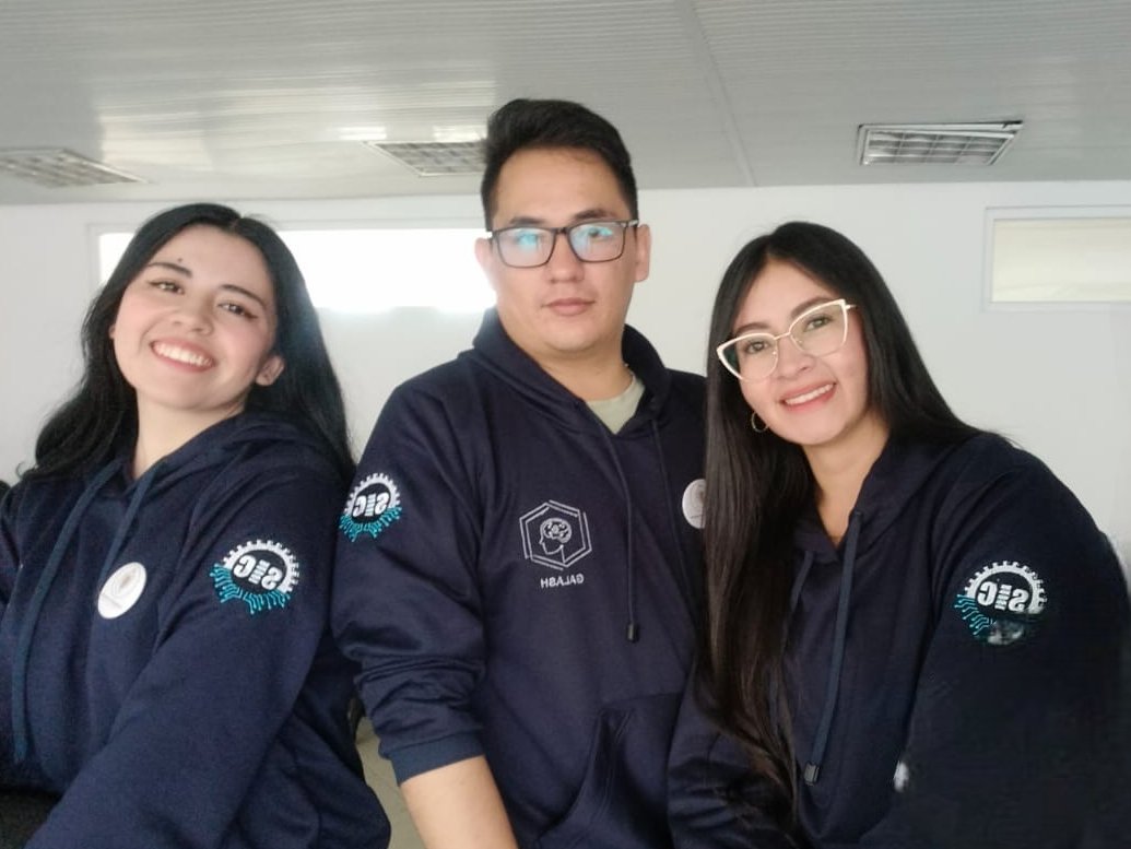 SIIIS2013's tweet photo. Semillero de investigación SIIIS Presentes en las actividades del cumpleaños número 15 de la escuela de ingeniería de sistemas y computación. @grupogalash #UPTC #uptcsogamoso #investigación #uptc_seccional_sogamoso #GALASH #SIIIS #semillero_de_investigación #sogamoso https://t.co/xXtjygchSY