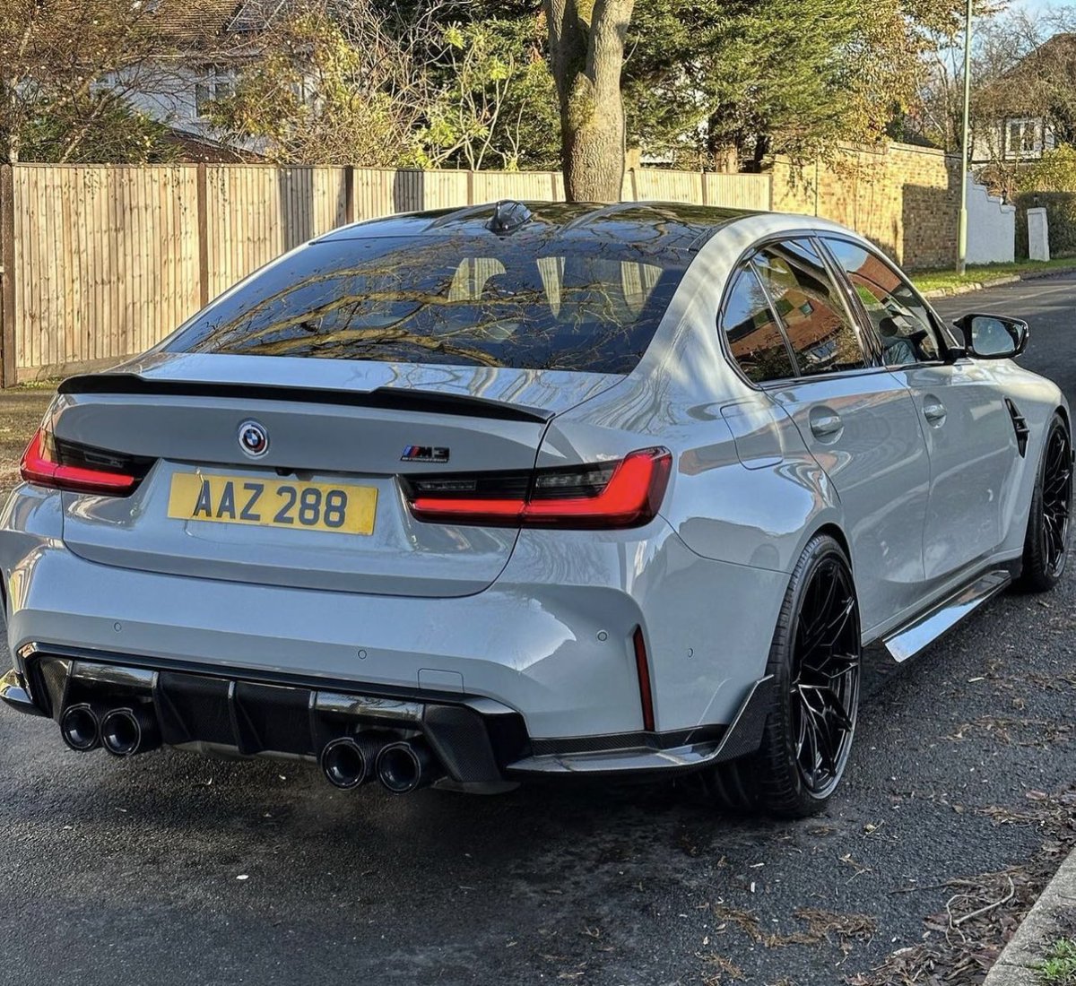 BMW M3 👽