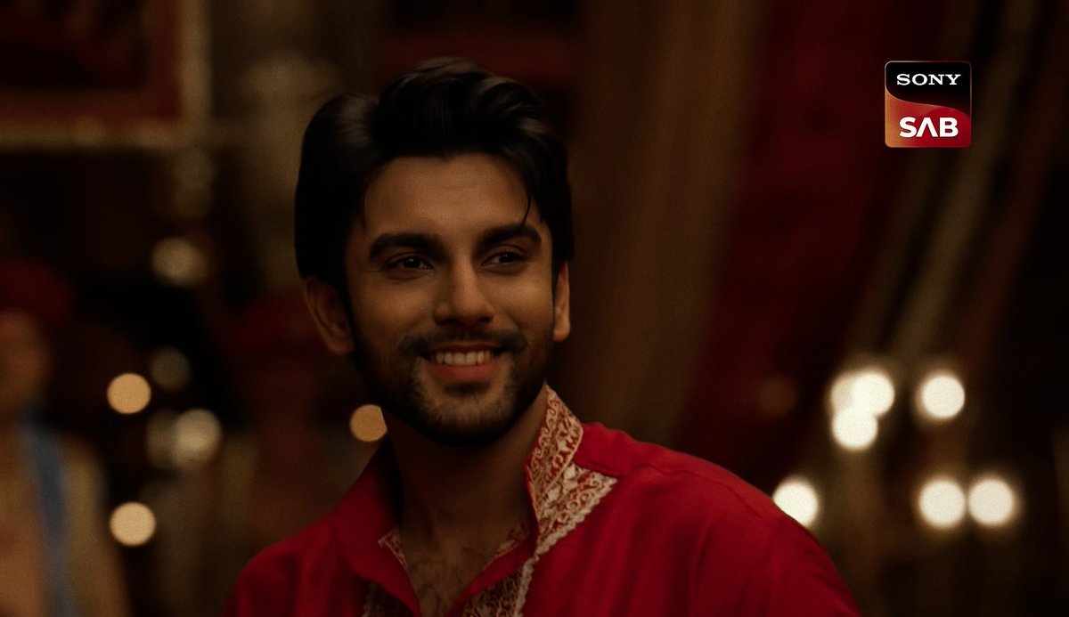 shripriyaa_'s tweet photo. khoobsurat men <3 https://t.co/VHIZn3STiY