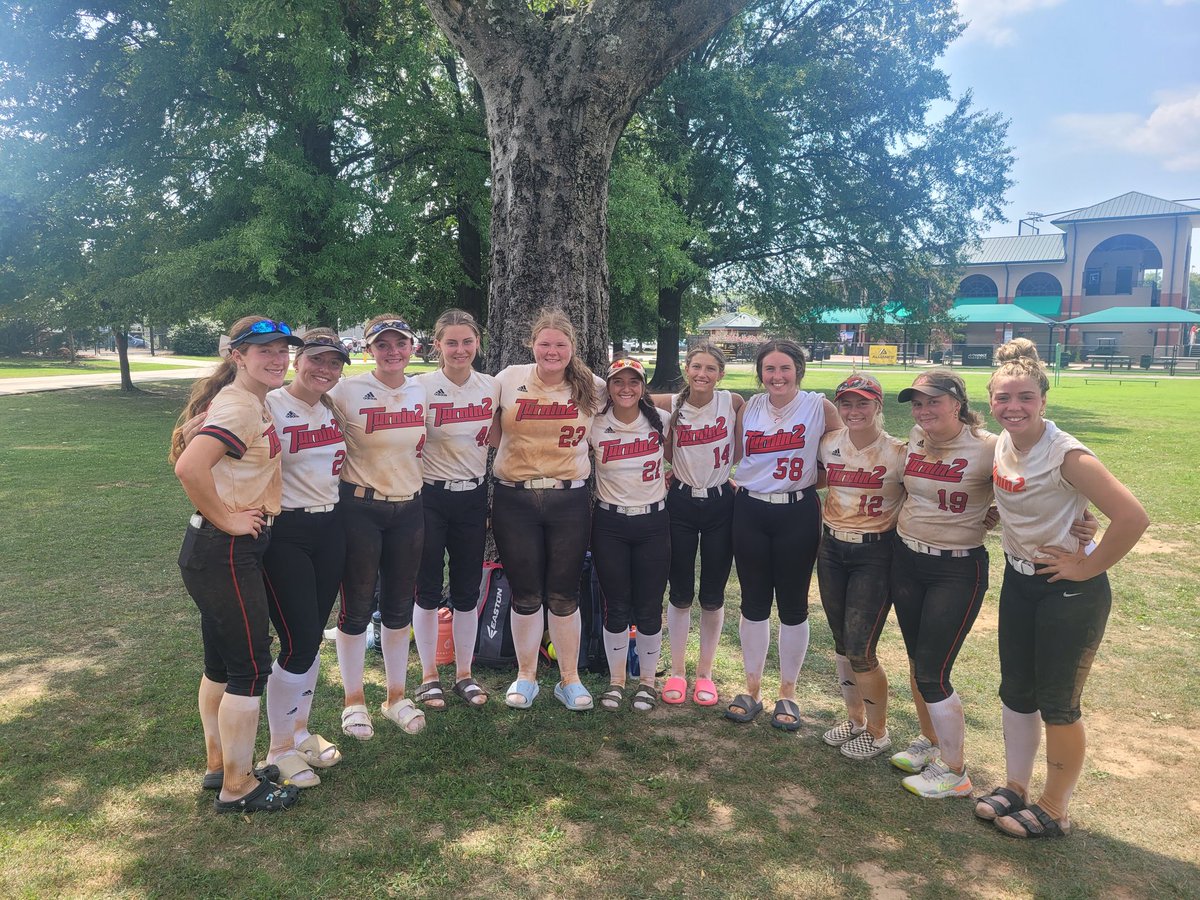 T2Smigiel's tweet photo. Sweet16! 7-3 overall @AllianceOpenNat! 23 out! These kids will fight on thru college & life. WE over ME, WE WILL WE CAN!
@LivPeterson01 449, @HLimberger19 438 both #BASHLETES, @DelaneyJenkins5 412, 330 TeamAvg, 35Dubs, 9Trips, 24 HRs, 22-17-2. @Turnin2Softball @CollegeBDJocks 🥎 https://t.co/UqnTs5MzGN
