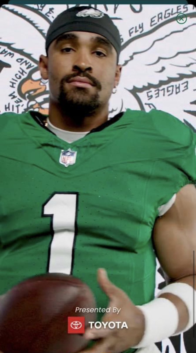 CrossingBroad's tweet photo. Looks like the Kelly Green jerseys leaked 👀

(via Fb/Brandon Winston) https://t.co/ZHWF7yutqa