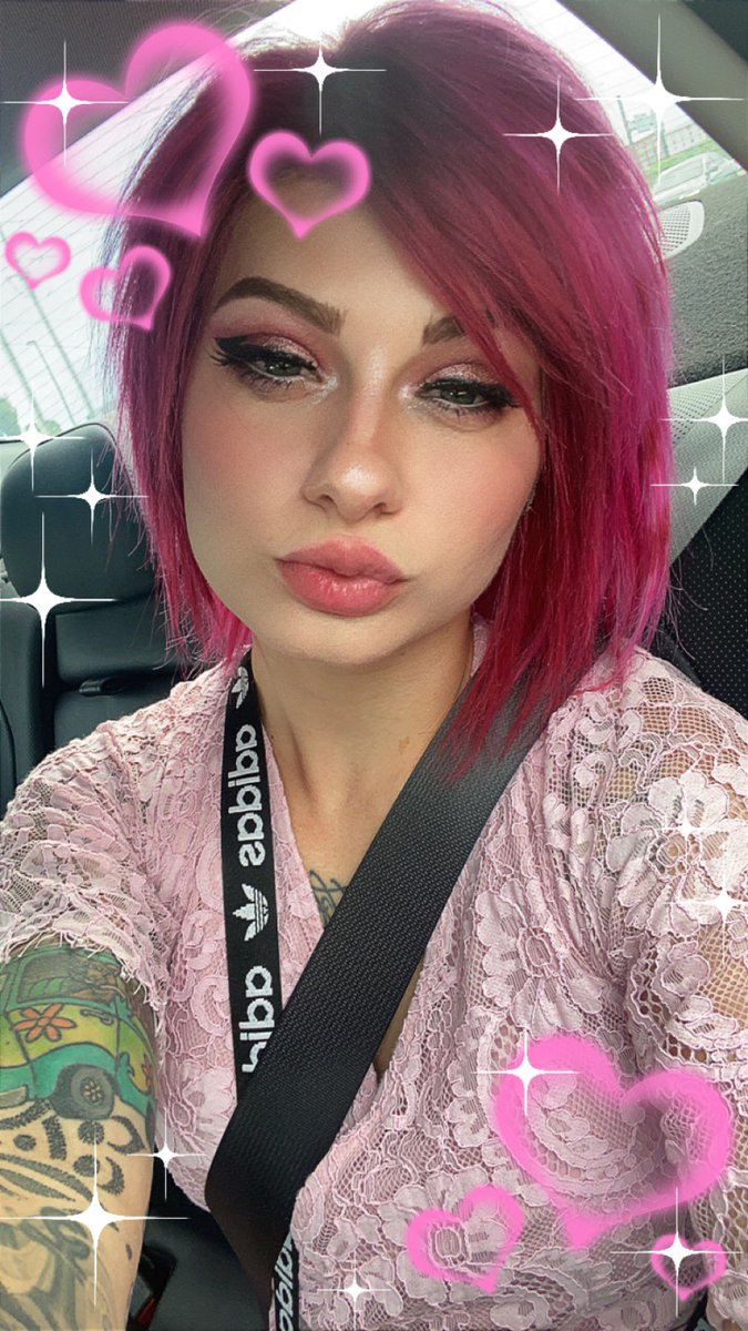 HeyThereImShan's tweet photo. This Barbie still says “RawR xD” https://t.co/Sj5ZE98lRY