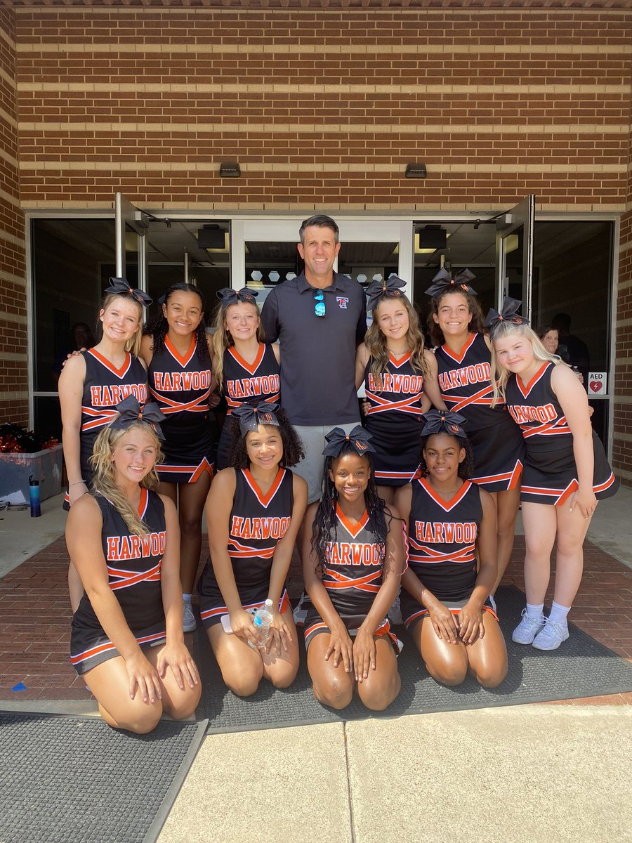 MartinakMichael's tweet photo. Future @EulessTrinityHS  bringing the school spirit @6stones Operation Back to School.
@HEBISDpeople https://t.co/NtpdmxYV5i