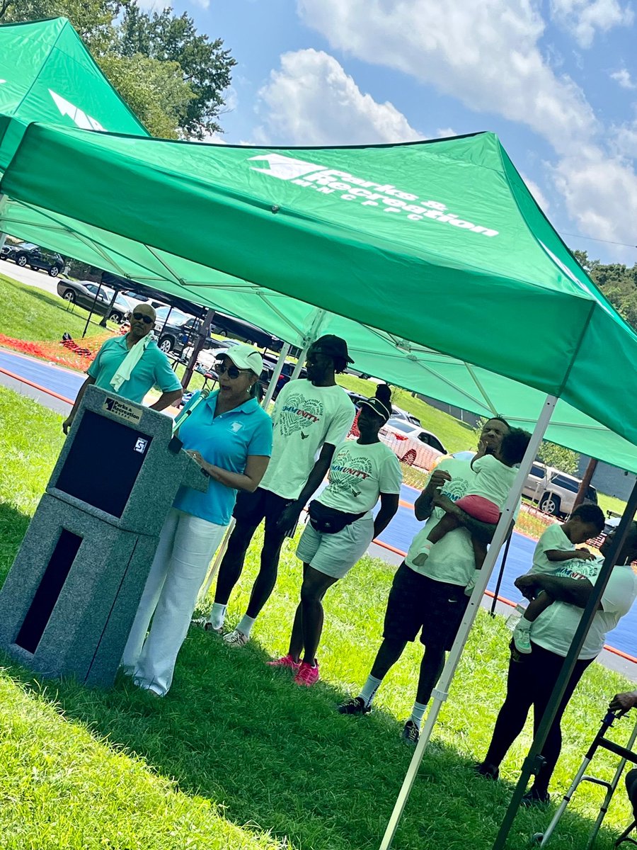 PGPlanningBoard's tweet photo. Today, @PGPlanningBoard Commissioner Shuanise Washington joined @pgparks, @Kaboom, Hour Generation Foundation, Markelle Fultz Foundation &amp; volunteers for the ribbon cutting ceremony at the BRAND-NEW, KID-DESIGNED playspace at the @MNCPPC Jesse J. Warr Jr. Recreation Building. https://t.co/SnKZVrrhMj