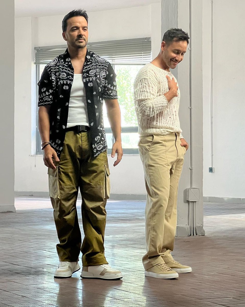 Nancyesfonsi's tweet photo. Muero por escuchar esta dupla @LuisFonsi 
@LucianoPereyra 
@Fonsisangels https://t.co/OjAmZRRS9k