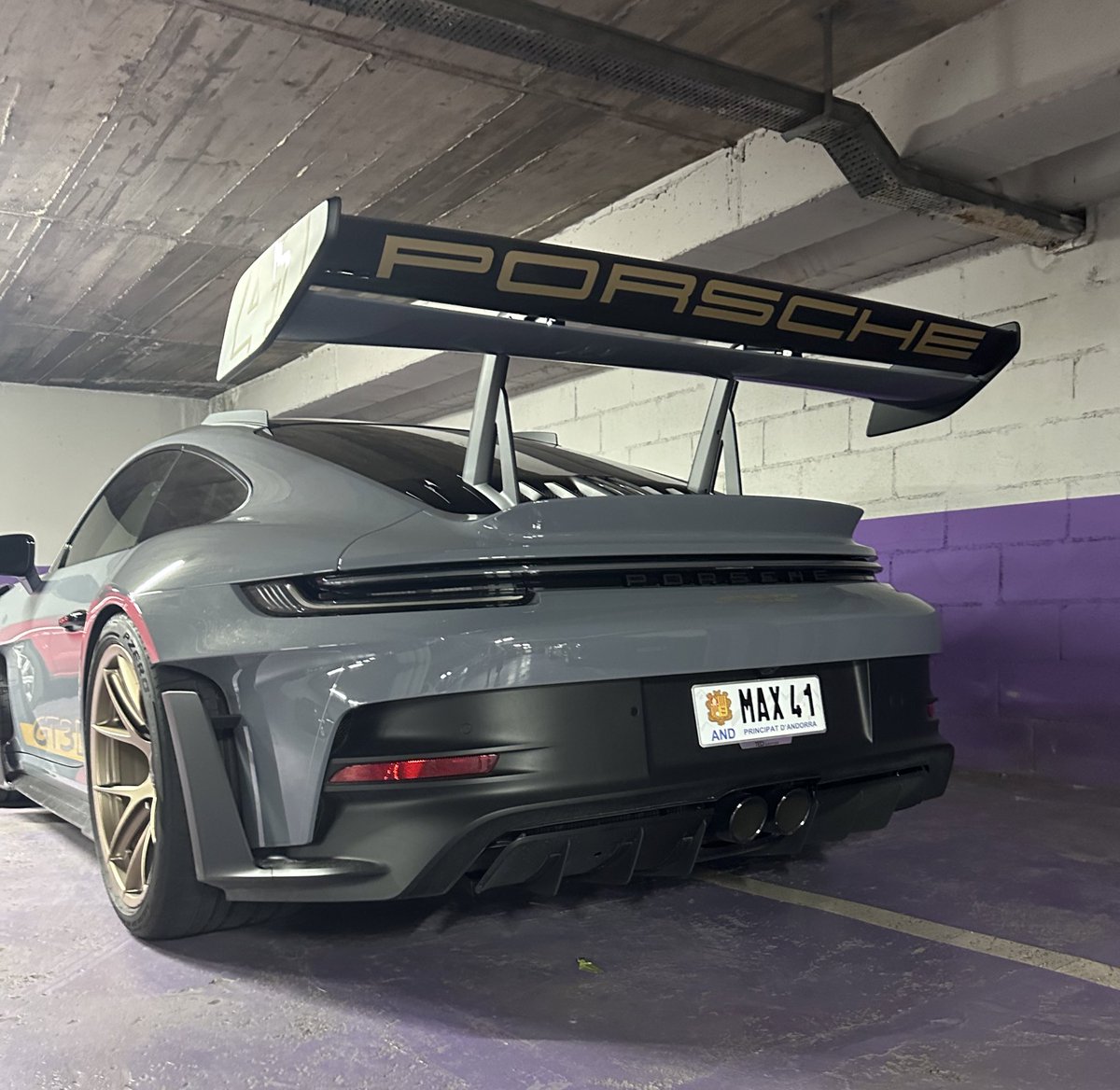 Tampoco es tan grande el alerón... 🤯😅