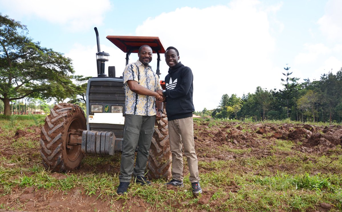 solomonkalema's tweet photo. New to Agricultural Mechanisation?
Here are a few acronyms you'll need to know.
SAM ๐ Sustainable Agricultural Mechanization.
SAMA ๐ Sustainable Agricultural Mechanization in Africa. There's a framework for this by the FAO & AU. (https://t.co/QoFfyFBHN1)
#AgMechanization https://t.co/MPnX2tsPPS