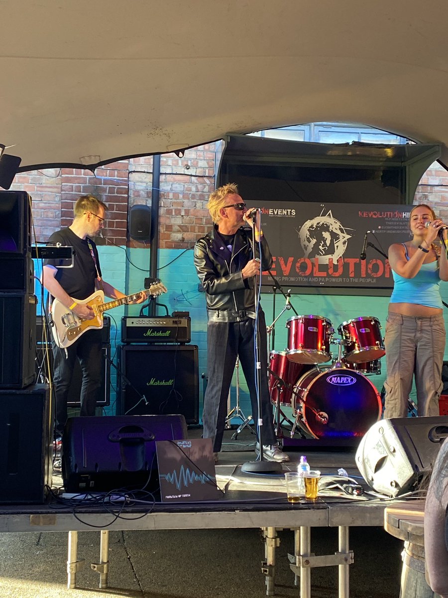 andreasandtwolf's tweet image. Big love to Kevin Saunders and the Hertford Kevolution massive! viva independent live original music! Our next @andMrBWolf @Vnderbraindrain date is August with a self promotion down the Mad Squideger! More to follow. @PerfectPopCoOp forevever