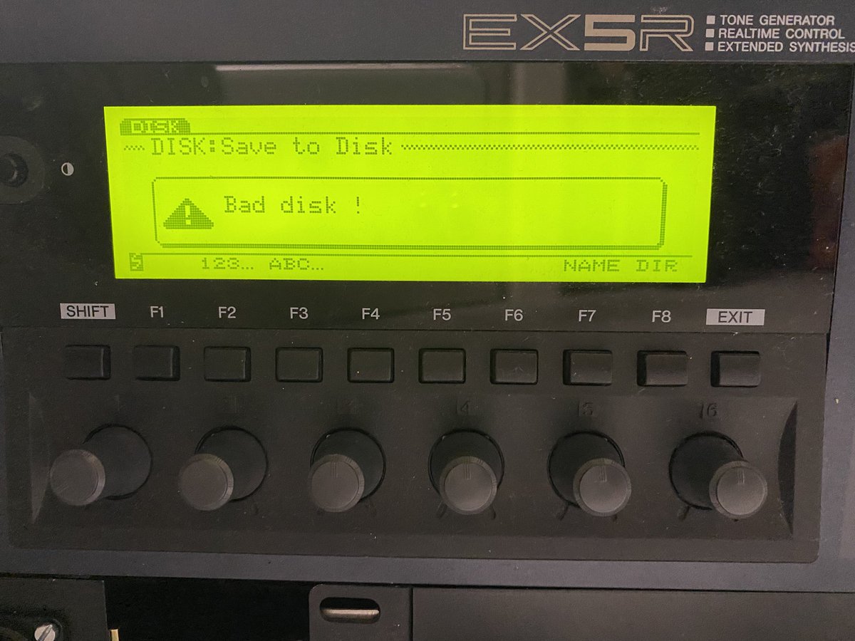 algorhythmus_de's tweet photo. algorhythmus(#Kultur);
Wohoo - back to the 80ies/90ies. My #FloppyDrive runs into error and cannot write on the disk. Time to use futuristic #SCSI connection to backup on #ZipDrive.
I love my Blue Beast @YamahaMusicEU #EX5R https://t.co/si18SpMewM