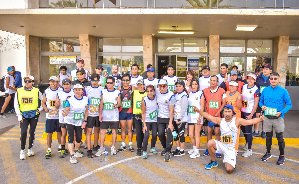 franzriveman's tweet photo. En representación del alcalde de la Municipalidad Provincial de Arequipa, #VíctorHugoRivera, el subgerente #FranzRiveraMansilla, estuvo presente en la Mini Maratón Institucional que organizó el Hospital "#HonorioDelgadoEspinoza" que celebró 63 años de fundación. https://t.co/AyT1CnulWX