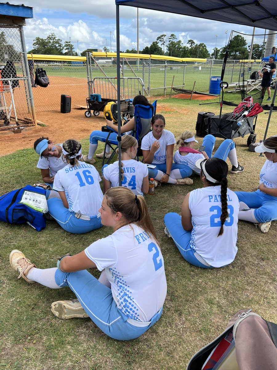 wv_vipers's tweet photo. The Vipers went 4-3 this week at the Triple Crown Nationals in Myrtle Beach.  The team fought hard the entire week, enjoyed some beach time &amp; bonded as a team.  Thanks to the parents, family members &amp; friends who supported the team this week in Myrtle Beach! https://t.co/X51iuoemFt