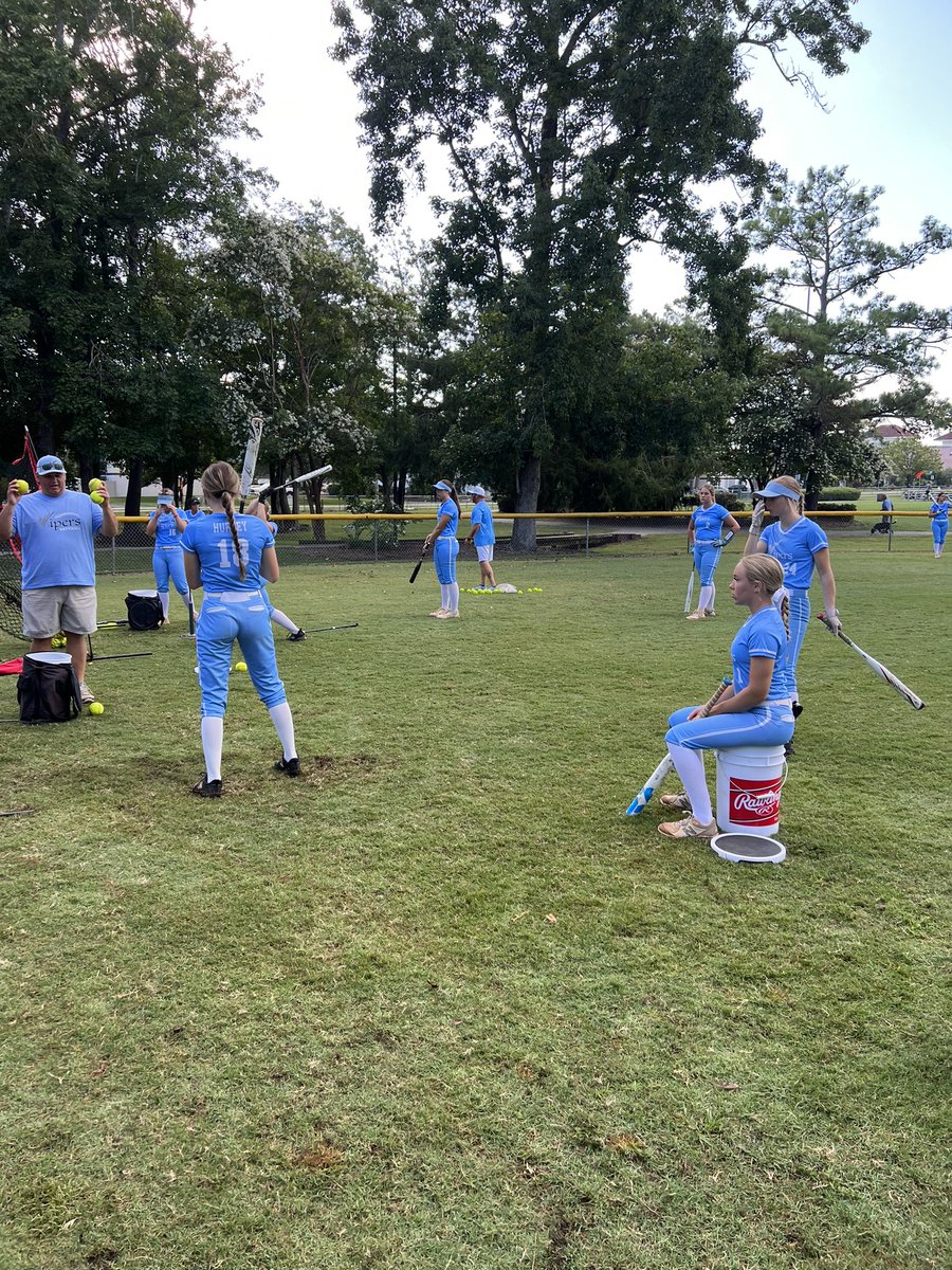 wv_vipers's tweet photo. The Vipers went 4-3 this week at the Triple Crown Nationals in Myrtle Beach.  The team fought hard the entire week, enjoyed some beach time &amp; bonded as a team.  Thanks to the parents, family members &amp; friends who supported the team this week in Myrtle Beach! https://t.co/X51iuoemFt