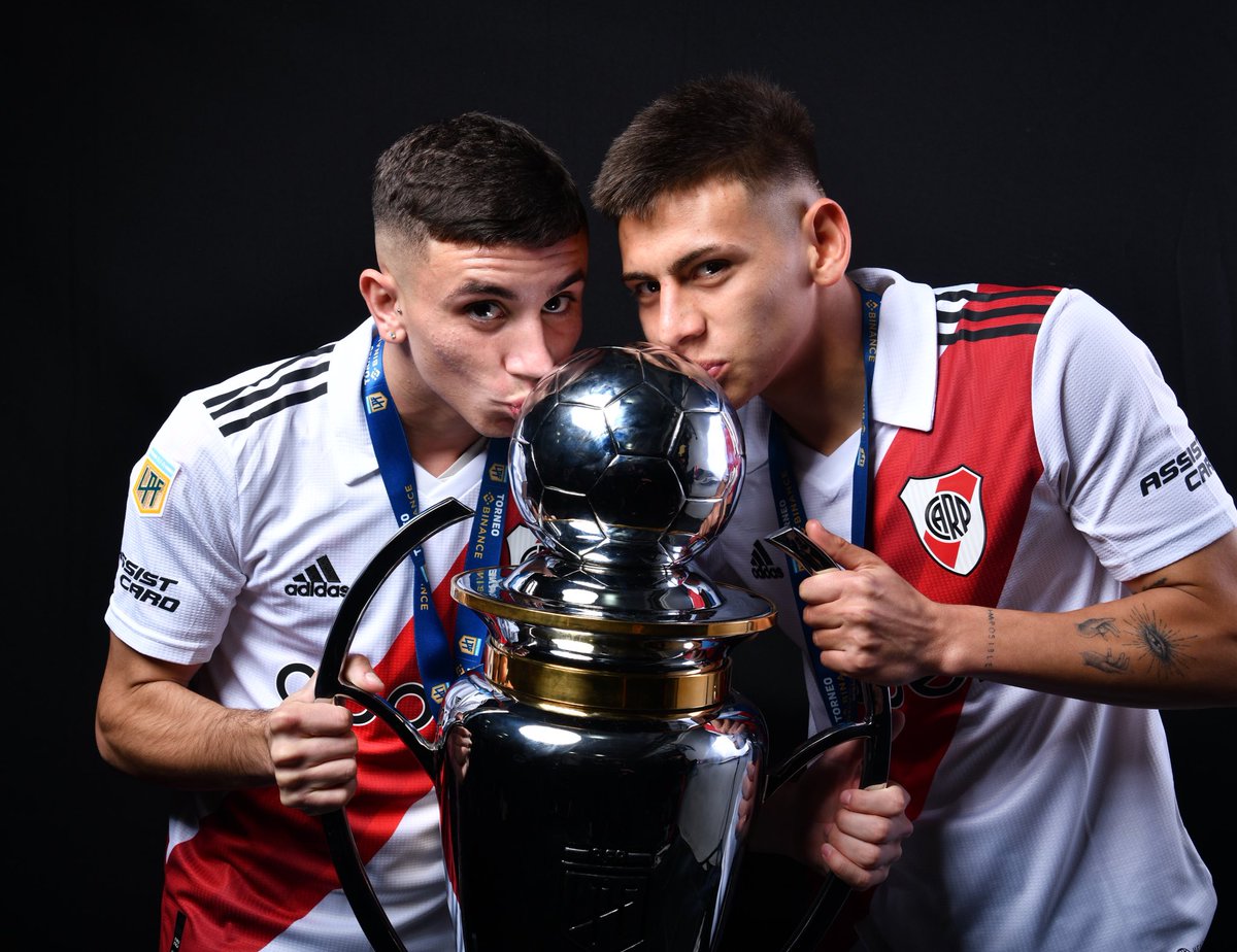 RiverPlate's tweet photo. Del semillero ⚪️❤️⚪️ https://t.co/mKjkAqG8Xp