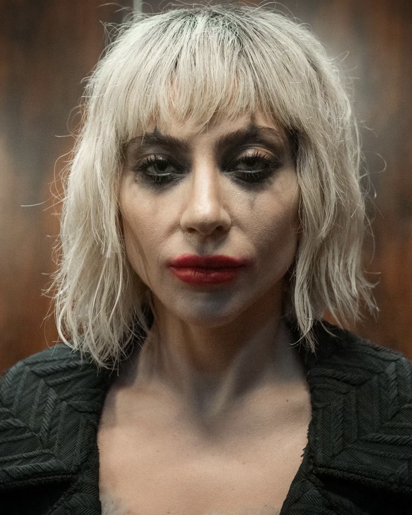 gagadaily's tweet photo. Me at the beginning and end of my shift https://t.co/vWvwQO3HYn