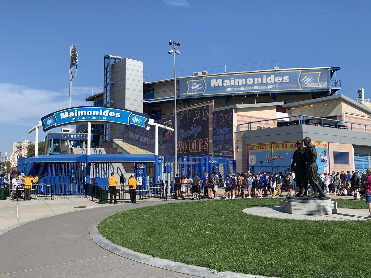 MappingThePath's tweet photo. Dad and I are inside the gates at Maimonides Park in Coney Island, home of the High-A @BKCyclones, for Game 7 of our Mid-Atlantic Baseball Road Trip! The Cyclones (@Mets affiliate) be facing the @WilmBlueRocks (@Nationals) tonight
 
#MidAtlanticRoadTrip #20ballparks21days https://t.co/qFTgQAUQe7