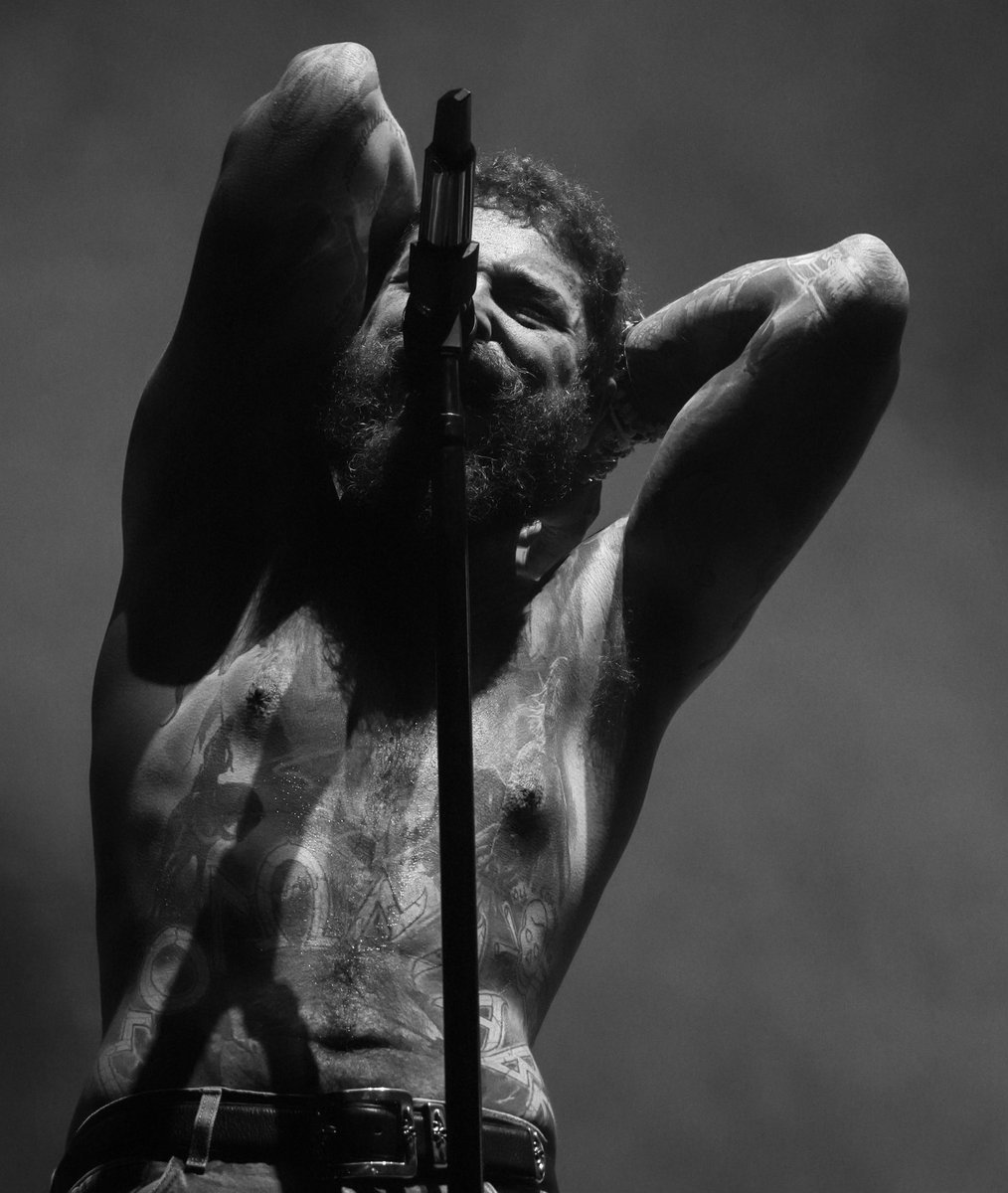 PostMalone's tweet image. 