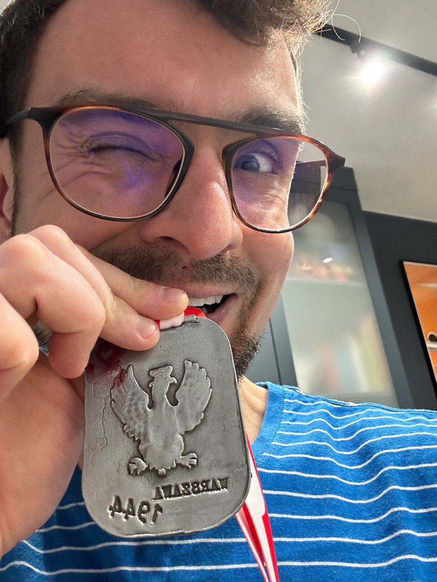 kolaczkrzysztof's tweet image. Podwójne PB. ✅🏃🏻‍♂️🔥 Z lekkim zapasem. 46 min. Celowym, bo za tydzień poprawka w Londynie (zaplanowana). Niebawem ruszamy. ✈️🇬🇧🏅 #keeppushing #team44 #bieganie