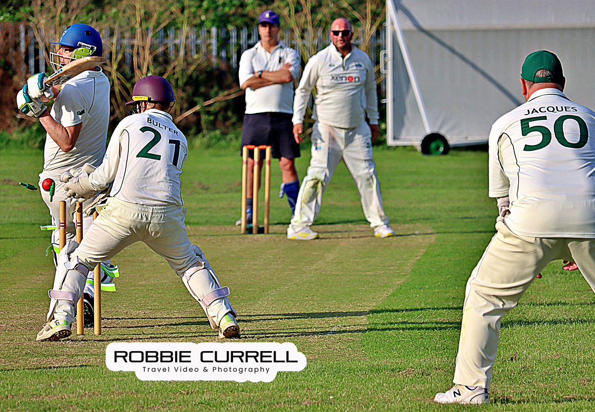 HOWZATTTTT>? Well done Matt Revill , stoked I clicked at the right time, more good luck than good management from my end. 
<a href="/CricketClaypole/">Claypole Cricket</a> #Cricket #Claypole #Newark #Wicket #RobCurrell #photographer #photo #bowled #action #photooftheday <a href="/MattTaylor68/">Matt Taylor</a> <a href="/joeattewell1/">joe attewell</a>