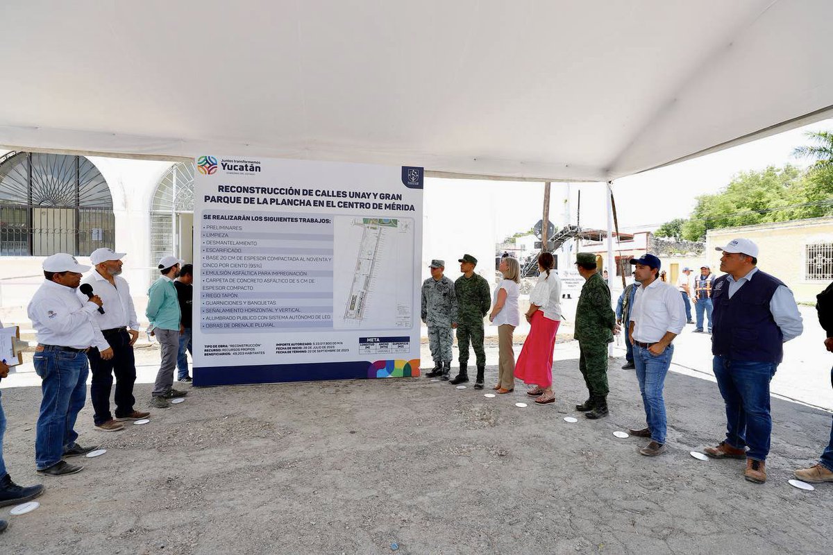 RenanBarrera's tweet photo. Un gusto acompañar al Gobernador @MauVila al inicio de los trabajos de reconstrucción de calles, banquetas, guarniciones y estacionamiento en la zona del Gran Parque La Plancha.

Estas obras complementan los trabajos que se están realizando tanto en La Plancha como en la @UNAYucatan para seguir transformando juntos esta importante zona del Centro de #Mérida. #CreciendoJuntos