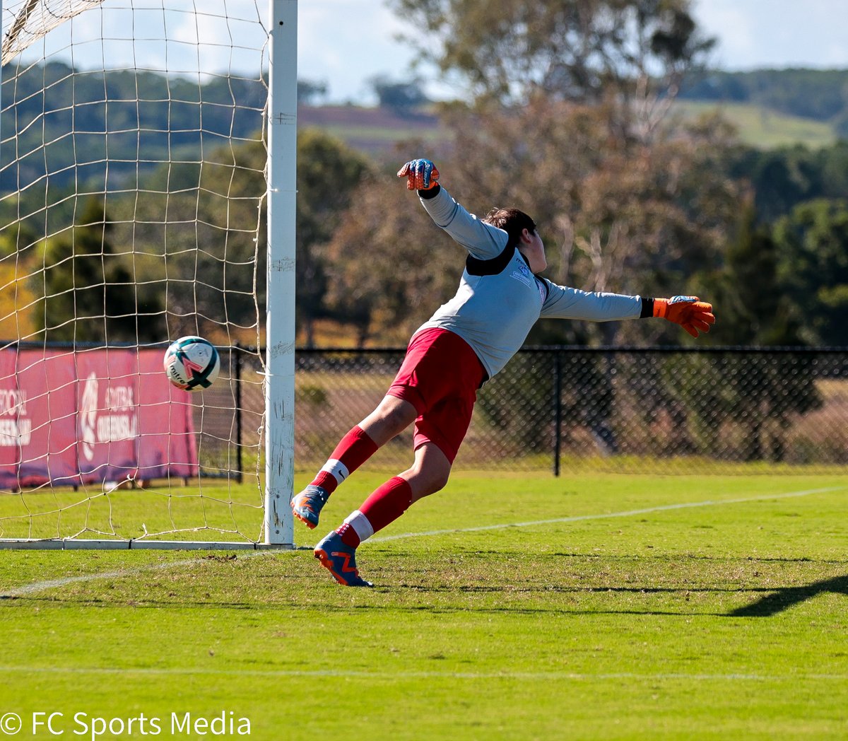 JUNIOR FOOTBALL GALLERY - HERVEY BAY

Junior football fixtures returned to the Fraser Coast Sports and Recreation Precinct yesterday, with teams from around the Fraser Coast playing.

Check out the gallery here: gallery.fcsportsmedia.com.au/gallery/220212…

All images are available for purchase.