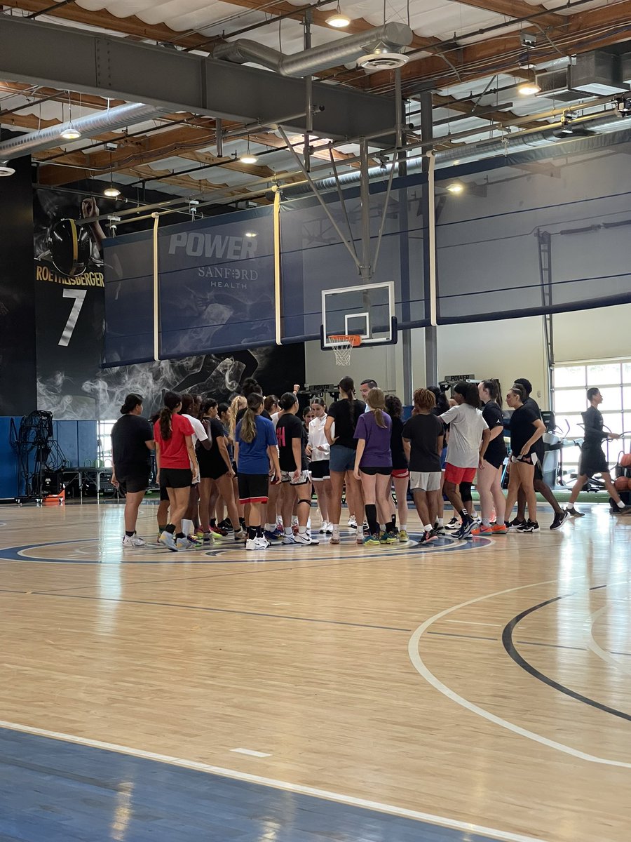 reesenataliaa's tweet photo. WU Warriors Elite Camp https://t.co/EfvC5fNAyw