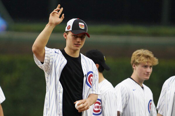 BN_Blackhawks's tweet photo. The Cubs are 14-7 since July 2

What happened on July 2? 

“You’re welcome” — #Blackhawks to @BleacherNation https://t.co/dKyODNoA06