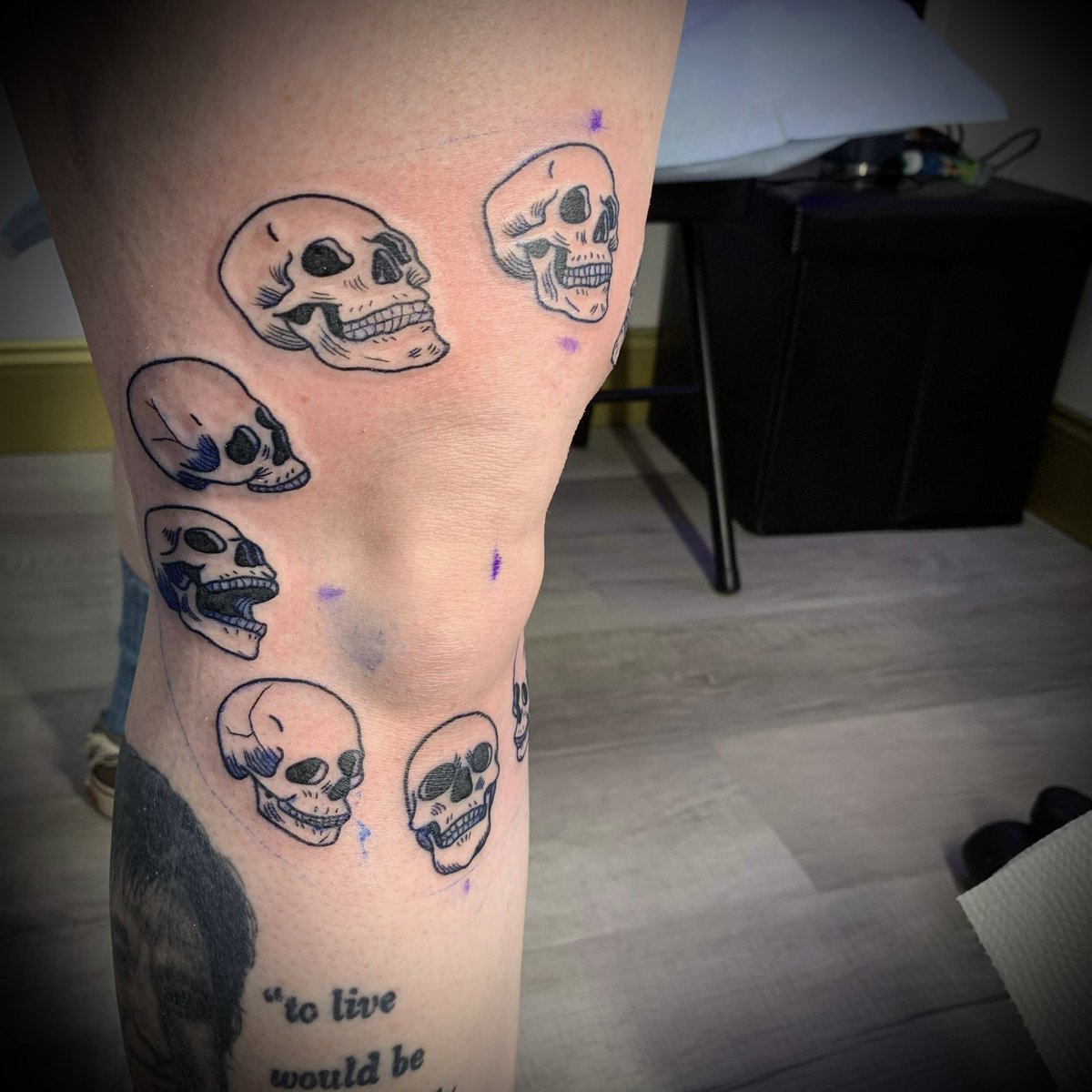 Hayley got to tattoo these gnarly skulls around a knee! And her client sat like a champ 💀🔥