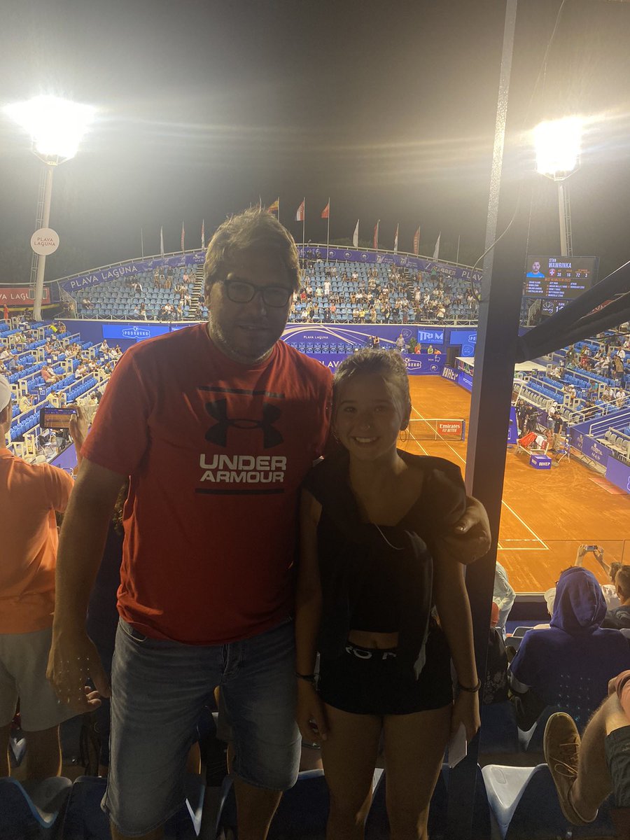 Fekonja1975's tweet photo. @stanwawrinka @JetcraftCorp @yonex_com @MessikaJewelry The best man, Stan the man💪
Until the final🎾🥇🏆 https://t.co/K2ojXOiJTc