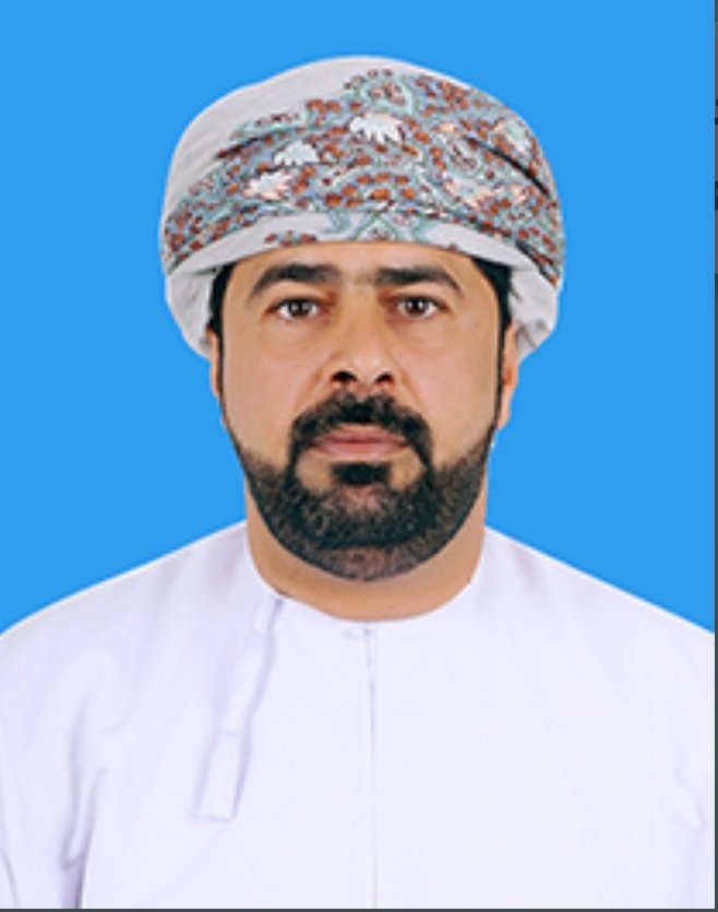 إخواني وأخواتي أبناء #ولاية_ضنك الأعزاء، متوكلا على الله كمرشح عن ولاية ضنك لعضوية #الشورى للفترة #العاشرة، راجيا مساندتكم وأتشرف بمخاطبتكم فردًا فردا للإدلاء بأصواتكم لنا، فالمرء قليل بنفسه كثير بإخوانه، وأرجو منكم منحي الفرصة لنيل شرف خدمتكم سعيا لتحقيق تطلعاتكم نحو الأفضل.