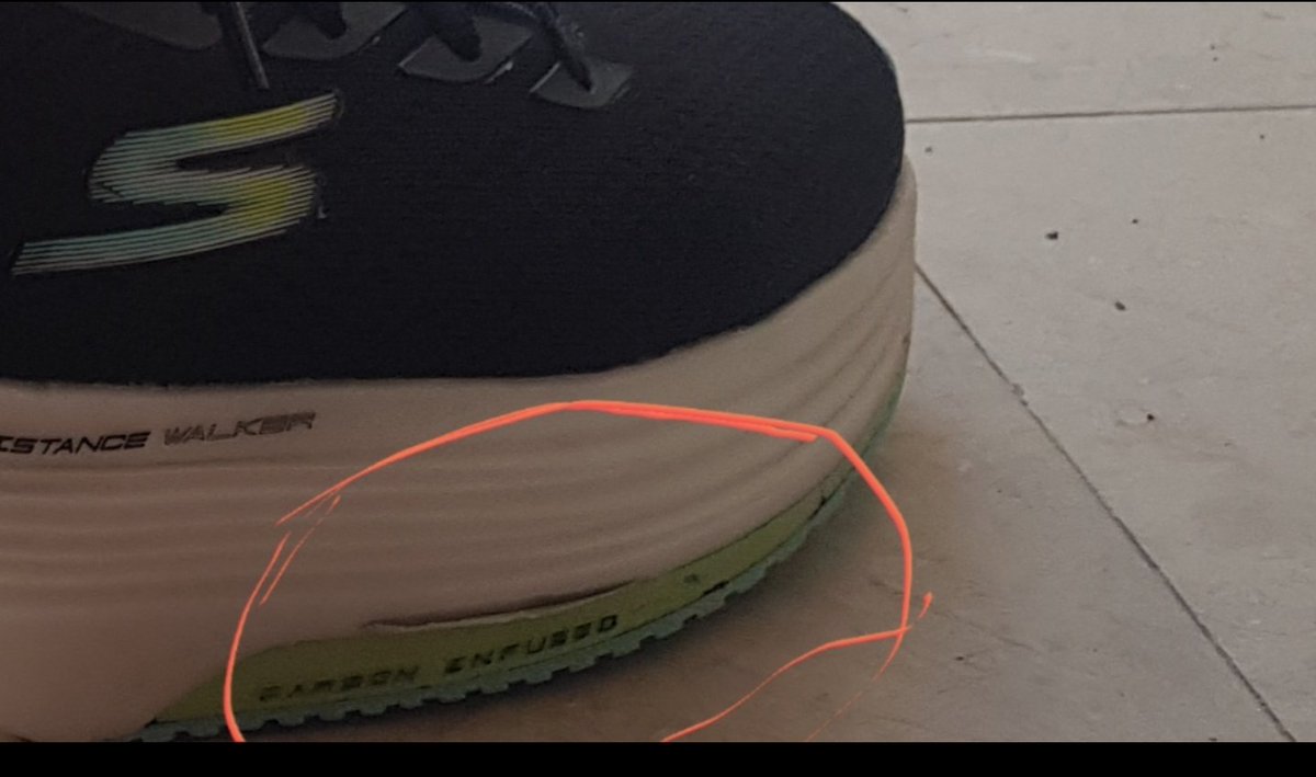 so_sukran's tweet photo. @SkechersTR @YasinKavsak 2 ay kullandgim go walk distance walker ayakkabının tabanının içe bakan kısmından çökme esneme,dış yanda bir açılma oldu fakat kullanıcı hatası denildi,nasıl olsa satılıyor bir kişi kaybetsen birşey olmaz anlayışına sahipler ilgi destek olma çabası SIFIR! https://t.co/q14fMkh5SL